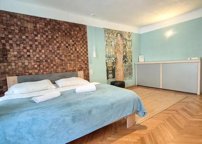 Apartment Gustav Klimt *